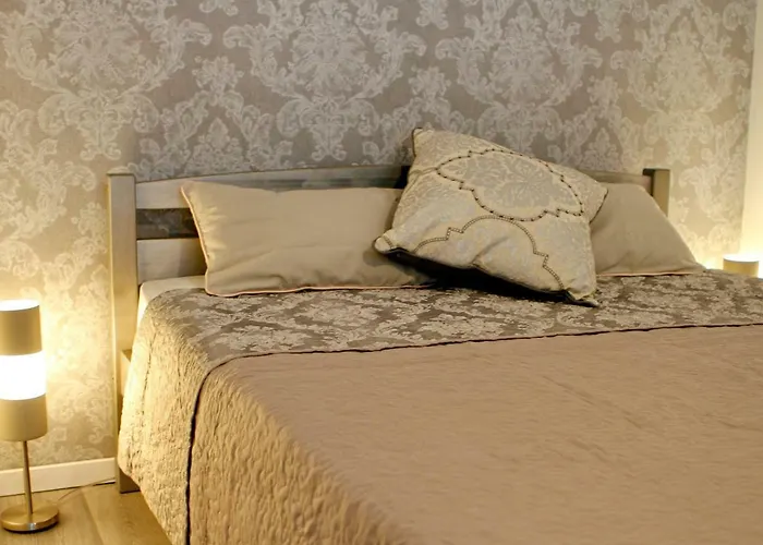 New! Cozy With Free Guarded Parking Διαμέρισμα